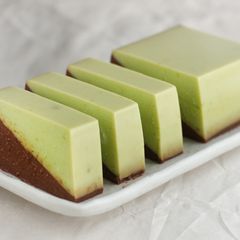 A picture of Chocolate Avocado Mousse with Agar Agar.