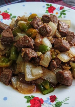 Hình của món Thịt bò xào lúc lắc.