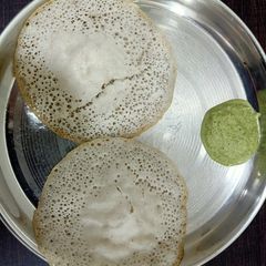 A picture of Kerala style Appam & chutney.