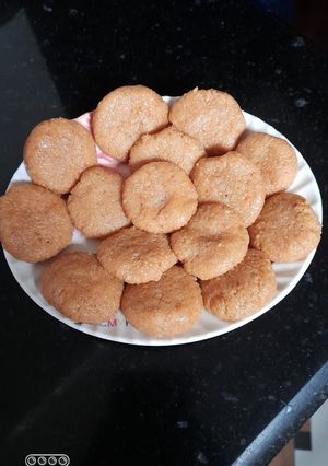 मथुरा के पेड़े (mathura ke pede recipe in Hindi) रेसिपी मुख्य फोटो