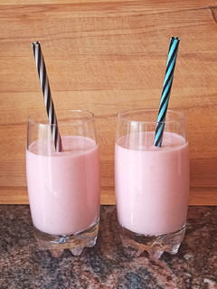 Una foto de Batido de fresas 🍓 con nata Thermomix