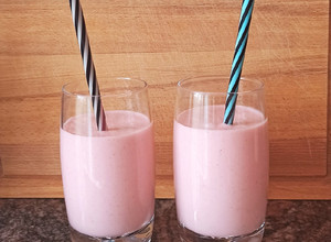 Foto principal de Batido de fresas 🍓 con nata Thermomix