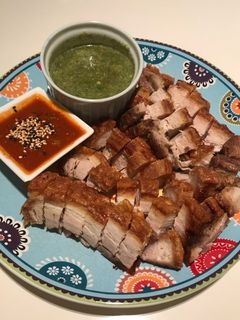 รูปของ หมูกรอบแบบอบ