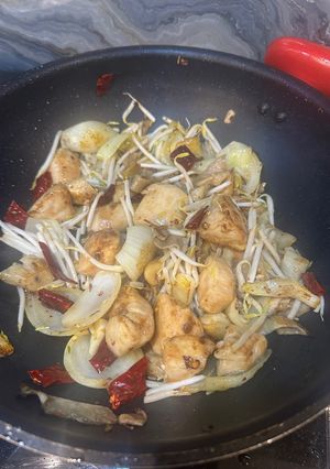 A picture of UK Chinese Restruant Style - Kung Pao Chicken - So cheap and so AMAZING :P - Enjoy.