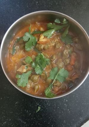 A picture of Green chana sabji.