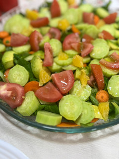 Una foto de Ensalada de canónigos y alficoz