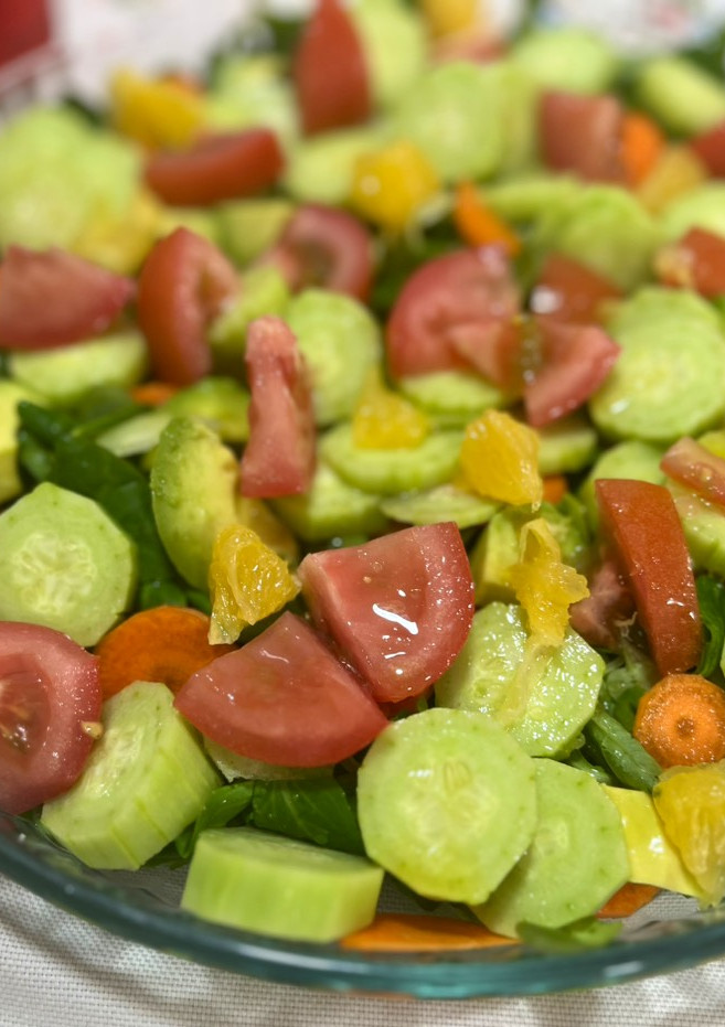 Una foto de Ensalada de canónigos y alficoz