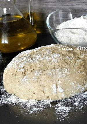 Une photo de Pâte à pizza semi-complète