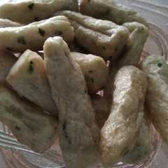 A picture of Otak-otak Goreng.