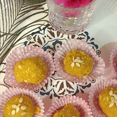 A picture of Homemade Motichoor laddu (without maker machine) 💛😋.