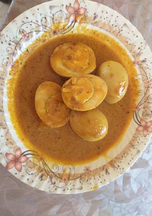 A picture of Egg pototo curry.