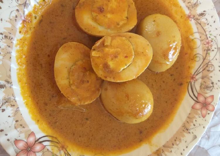 Easy Egg pototo curry