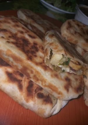 صورة لوصفة خبيزات 🌯 محشيين بنة 😋 وخفة ولا اروع 👌😍