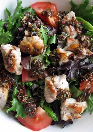 A picture of Onion & Balsamic Sauce.