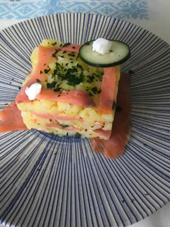 Una foto de Tartar de patata y salmón