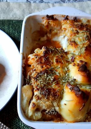 বেকড চীজি কলিফ্লাওয়ার(baked cheesy cauliflower recipe in Bengali) রেসিপির প্রধান ছবি
