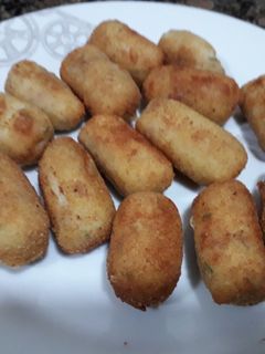 Una foto de Croquetas de pollo y jamón