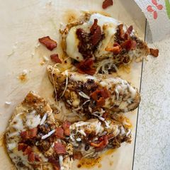 A picture of Chicken bacon ranch chicken breasts.