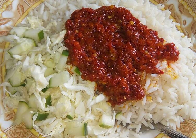 Steps to Make Perfect Rice and stew with cabbage and cucumber