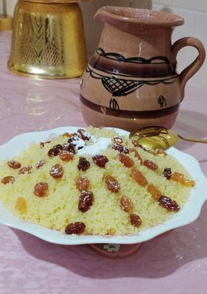 صورة لوصفة كسكس بالزبيب واللبن