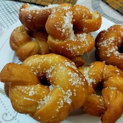Twisted donuts/how to make tea time snack/simple fluffy soft A picture of Twisted donuts/how to make tea time snack/simple fluffy soft.