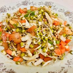 A picture of Salad (sprouts salad).