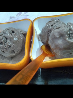 चॉकलेट आइसक्रीम (Chocolate ice cream recipe in hindi) रेसिपी मुख्य फोटो