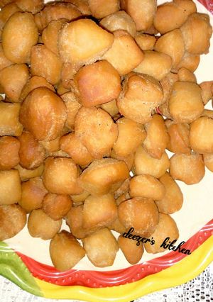 A picture of Chin chin.