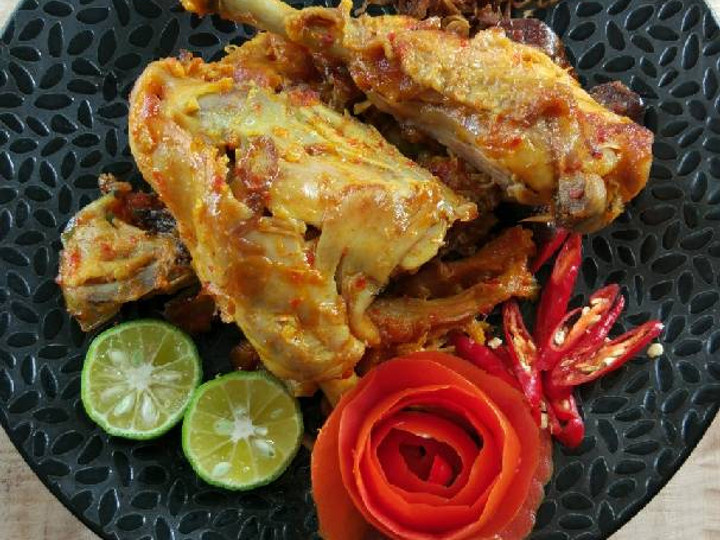 Wajib coba! Bagaimana cara membuat Ayam panggang bumbu rujak sajian Idul Fitri  nagih banget