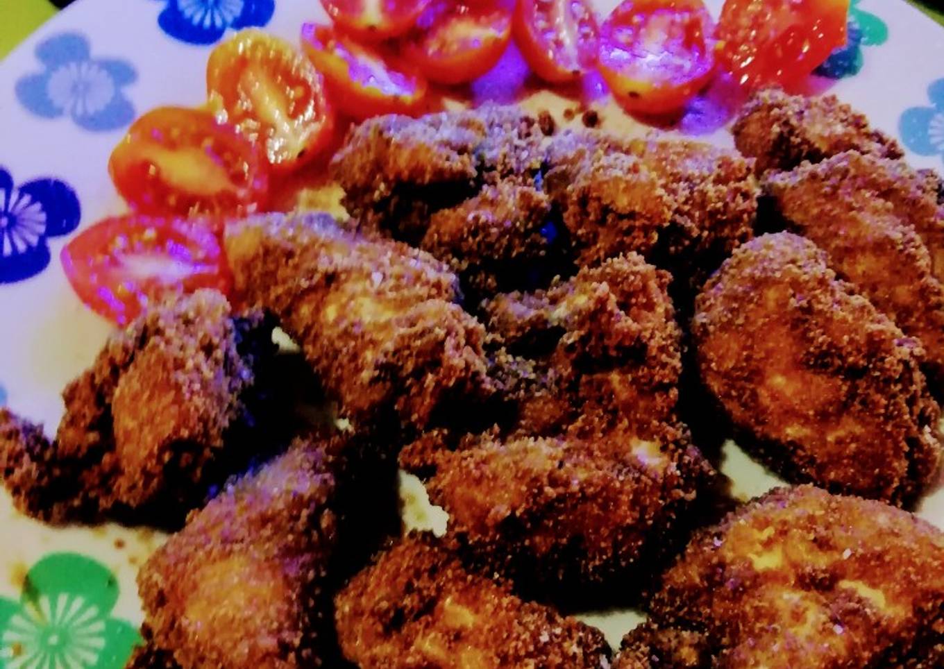 Nuggets de pollo con tomatitos cherry