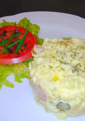 Una foto de Kartoffelsalat. (Ensalada alemana de patatas)