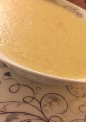 صورة لوصفة شوربة بيضاء بالذرة