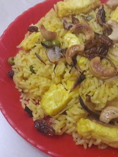 பன்னீர் பீஸ் பிரியாணி (paneer peas biriyani recipe in tamil) செய்முறை முக்கிய புகைப்படம்