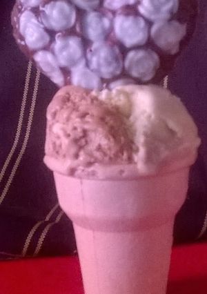 Una foto de Corazón ♥ helado 🍨