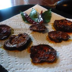 A picture of Begun Bhaja.