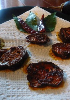 A picture of Begun Bhaja.