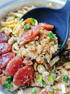 รูปของ ข้าวอบกุนเชียงหม้อหุงข้าว