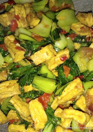 Foto resep Pokcoy tahu pedas