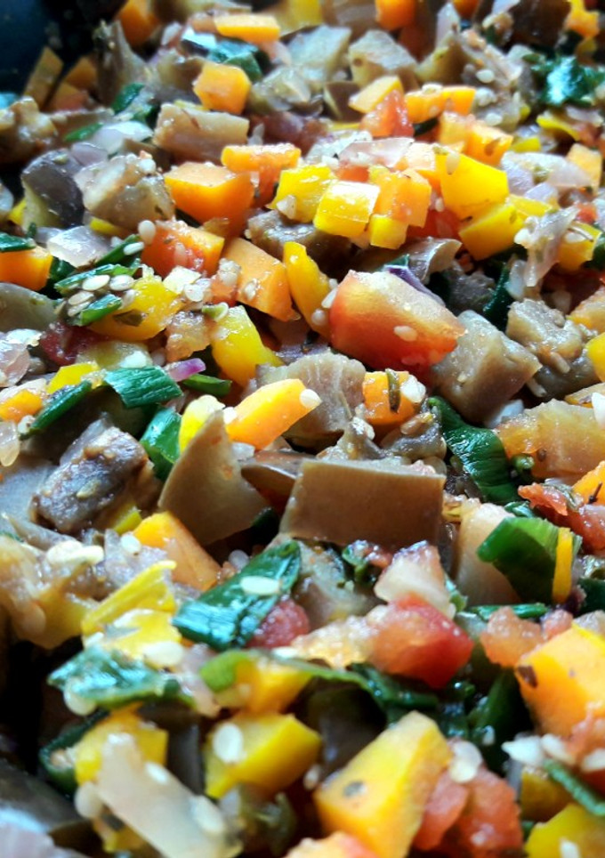 Una foto de Revuelto de Verduras Arcoíris: Vegano