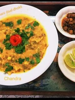 गुजराती दाल ढोकली (gujarati dal dhokli recipe in Hindi) रेसिपी मुख्य फोटो