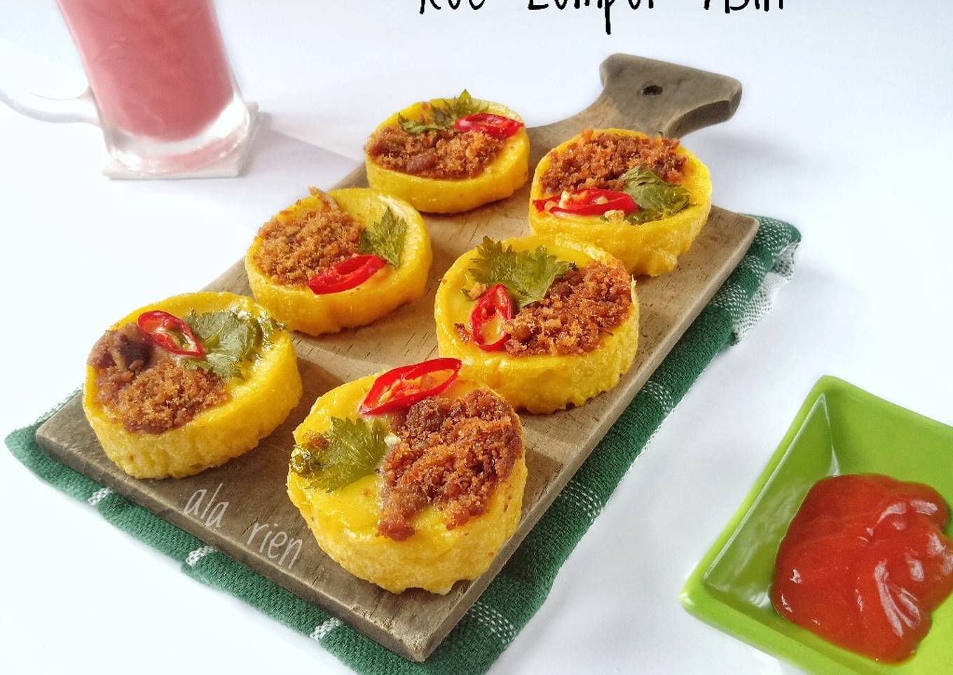 Kue Lumpur Asin / Abon