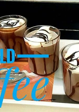 ठंडी कॉफ़ी (Cold Coffee recipe in hindi) रेसिपी मुख्य फोटो