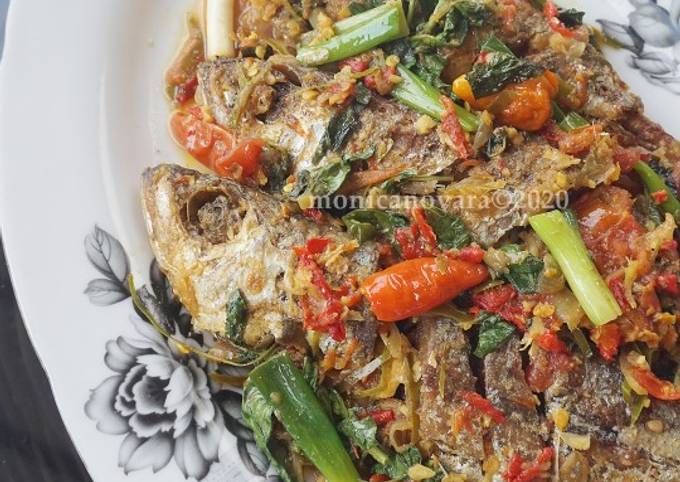 Ikan Kembung Bumbu Woku