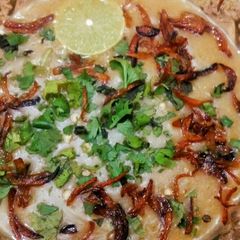 A picture of Beef haleem.