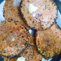 A picture of Tanduri Onion Roti.