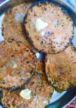A picture of Tanduri Onion Roti.