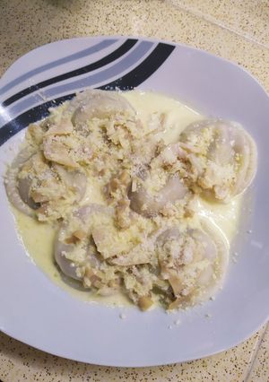 Una foto de Sorrentinos de bondiola y muzarella