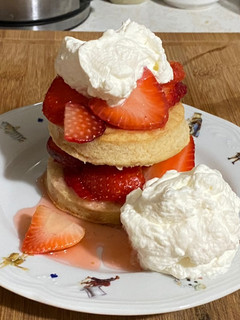 A picture of Strawberry Shortcake.