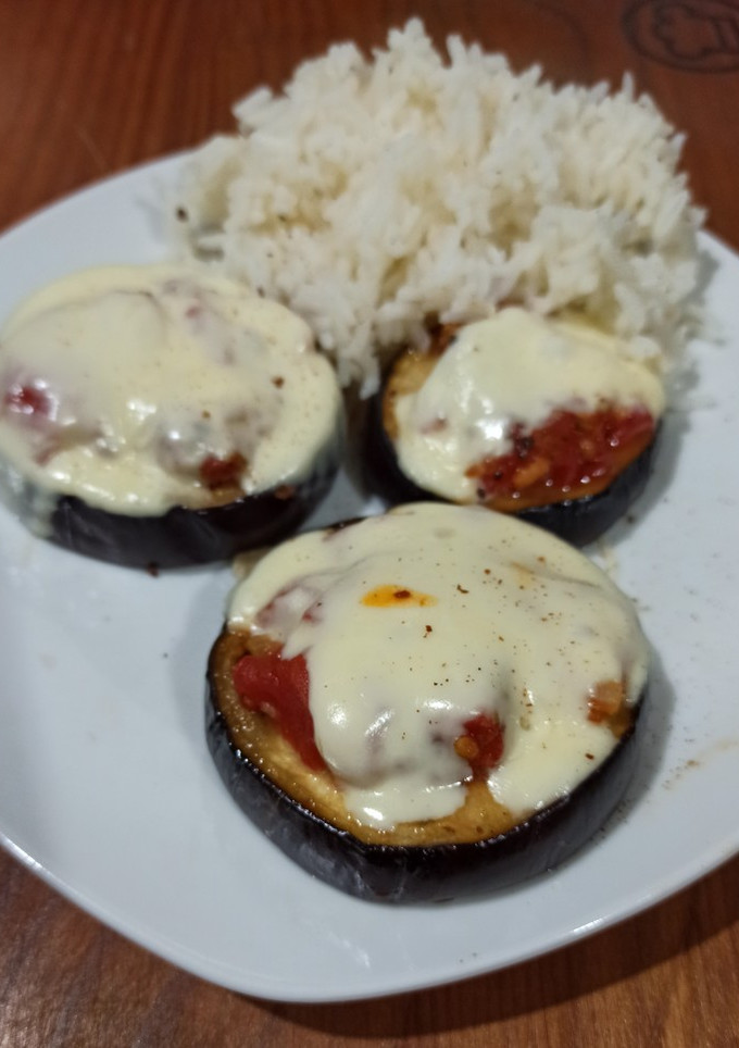Una foto de Berenjenas al horno gratinadas