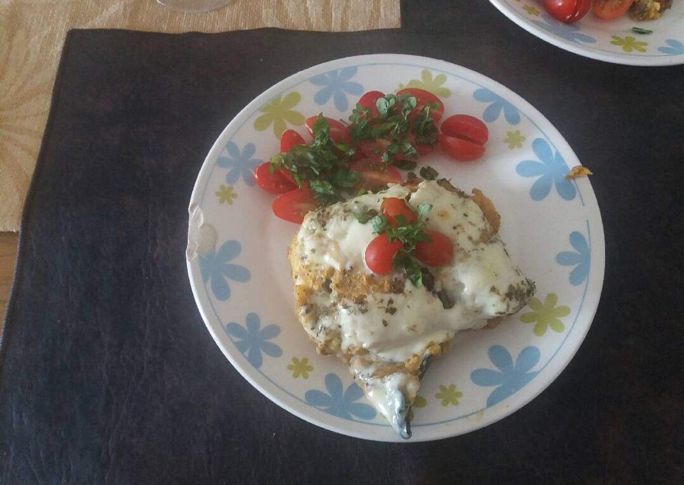 Pastel mixto de papa y calabaza relleno de trozos de carne